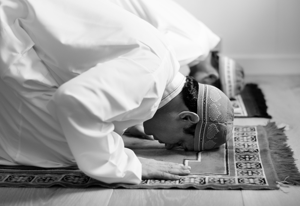 muslim praying sujud posture